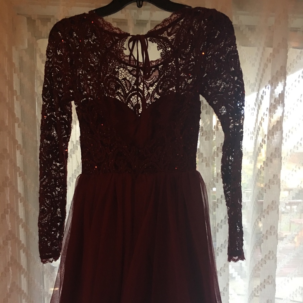 Dress - Picture 4 of 5
